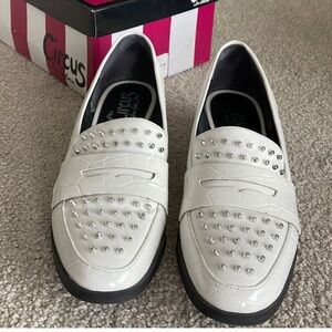Circus by Sam Edelman white studded loafers Sz 8